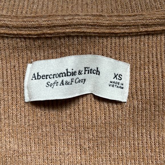 Abercrombie V Neck Tan Sweater - Picture 5 of 6